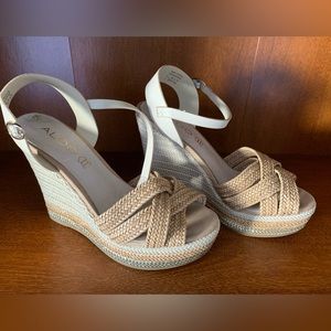 Aldo wedge shoes